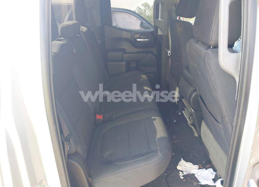 Photo 8 of 2020 Chevrolet Silverado 1500 (VIN 1GCRYDED5LZ240714)