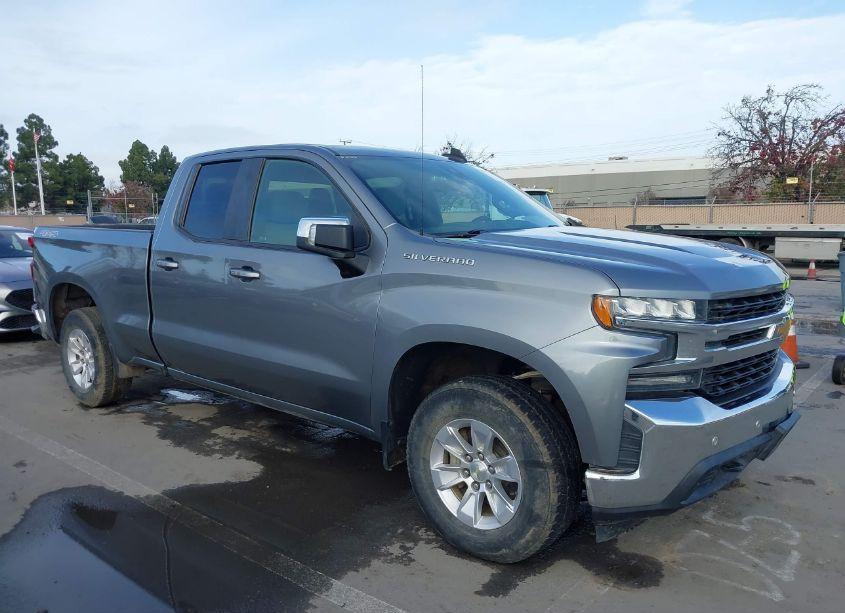 2019 Chevrolet Silverado 1500 LT (VIN 1GCRYDED6KZ179436) main photo