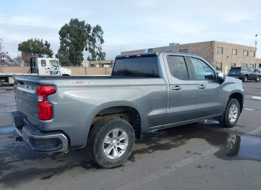 Photo 4 of 2019 Chevrolet Silverado 1500 LT (VIN 1GCRYDED6KZ179436)