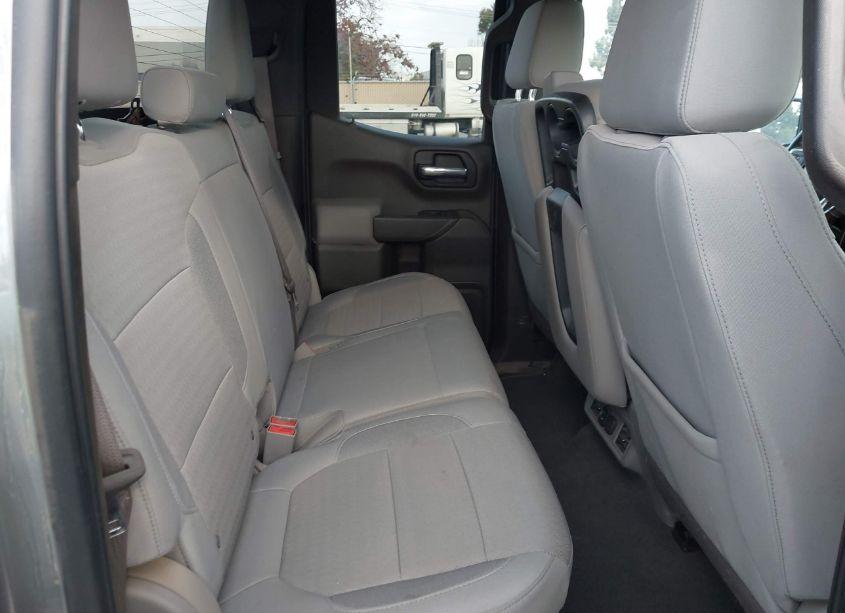 Photo 8 of 2019 Chevrolet Silverado 1500 LT (VIN 1GCRYDED6KZ179436)