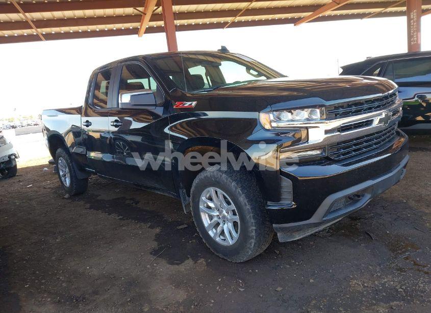 2019 Chevrolet Silverado 1500 LT (VIN 1GCRYDED6KZ235973) main photo