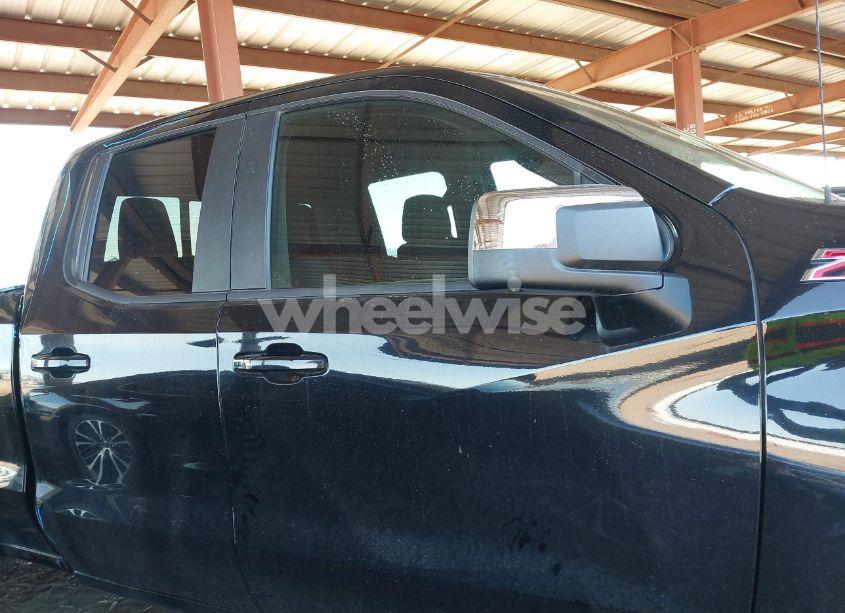 Photo 14 of 2019 Chevrolet Silverado 1500 LT (VIN 1GCRYDED6KZ235973)