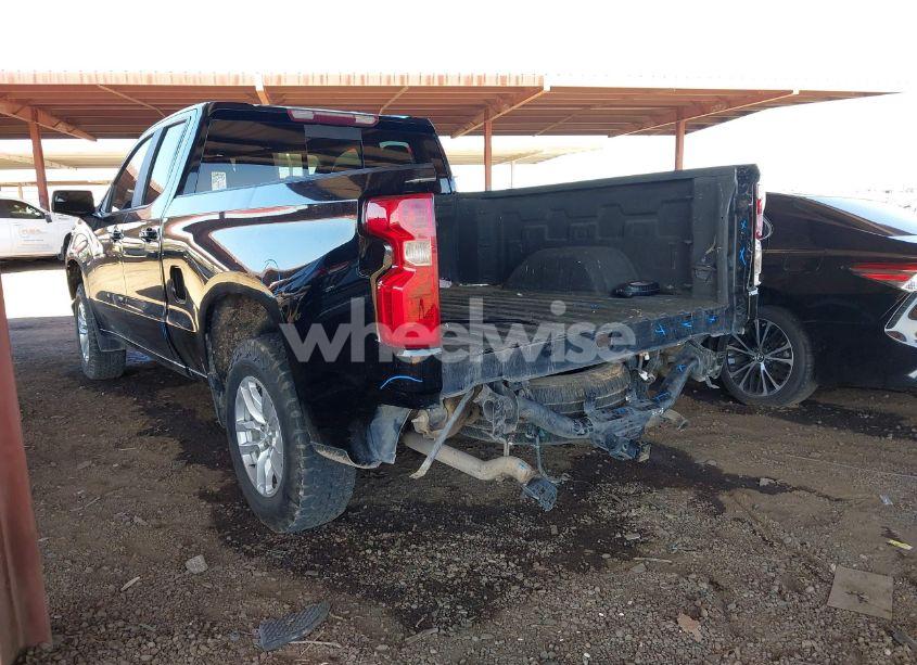 Photo 3 of 2019 Chevrolet Silverado 1500 LT (VIN 1GCRYDED6KZ235973)