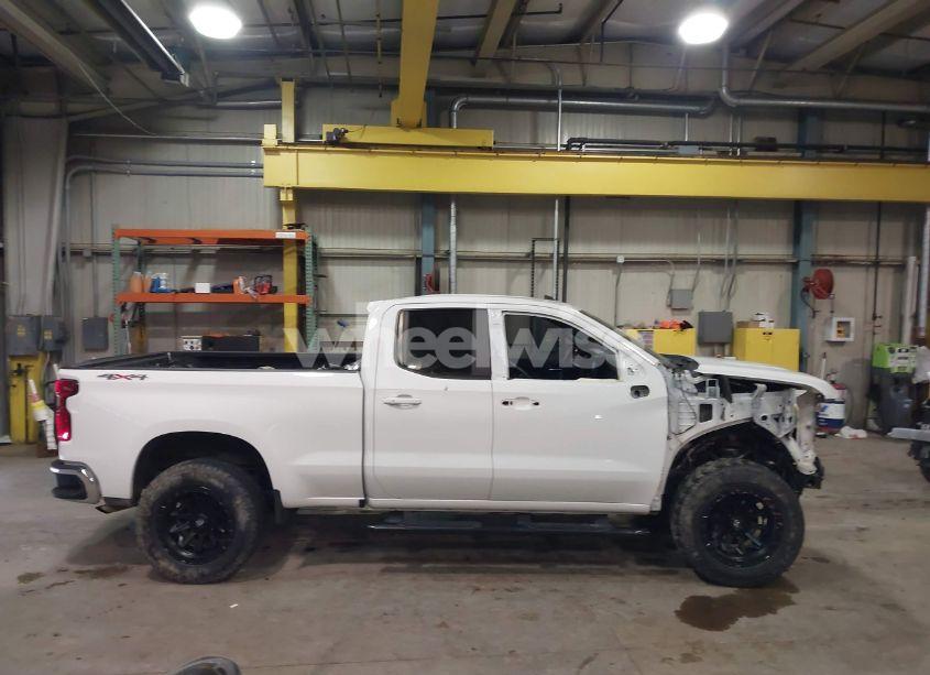 Photo 14 of 2019 Chevrolet Silverado 1500 LT (VIN 1GCRYDED6KZ267452)