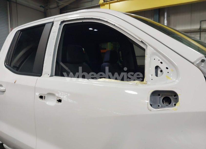 Photo 19 of 2019 Chevrolet Silverado 1500 LT (VIN 1GCRYDED6KZ267452)