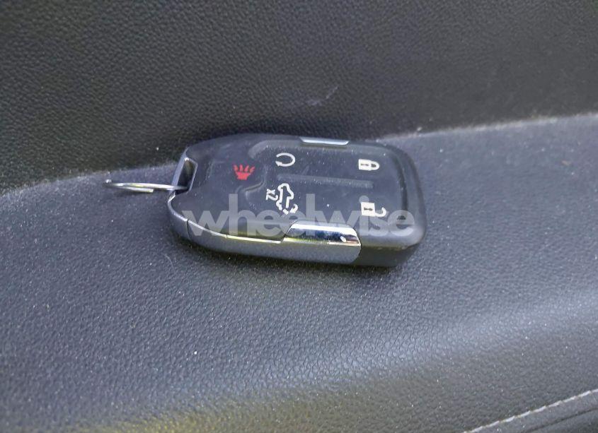 Photo 11 of 2019 Chevrolet Silverado 1500 LT (VIN 1GCRYDED6KZ389583)