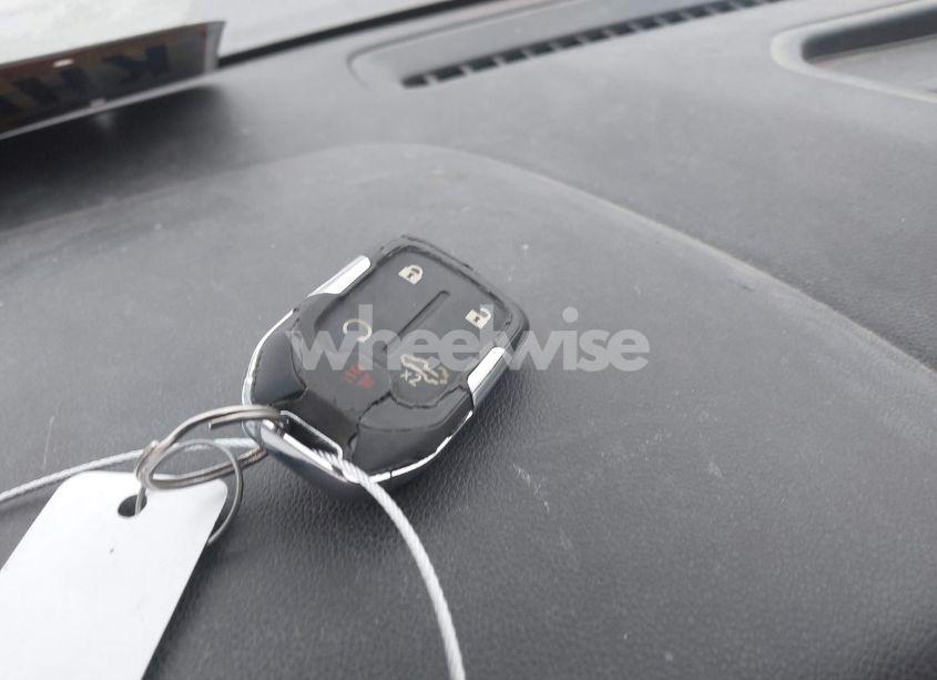 Photo 11 of 2019 Chevrolet Silverado 1500 LT (VIN 1GCRYDED7KZ224349)