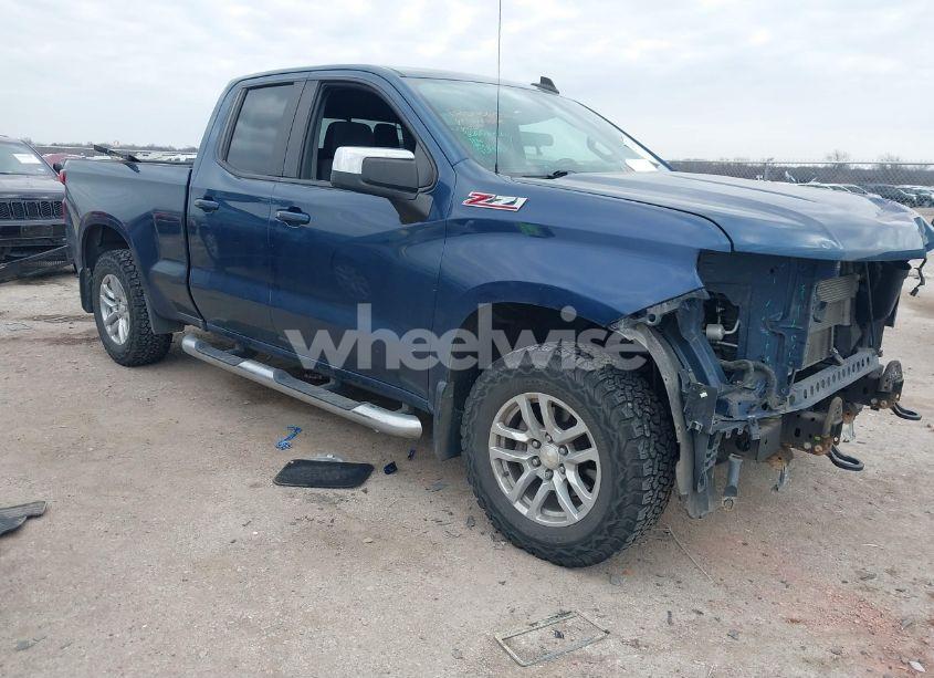 2019 Chevrolet Silverado 1500 LT (VIN 1GCRYDED7KZ246898) main photo