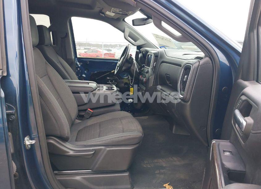 Photo 5 of 2019 Chevrolet Silverado 1500 LT (VIN 1GCRYDED7KZ246898)