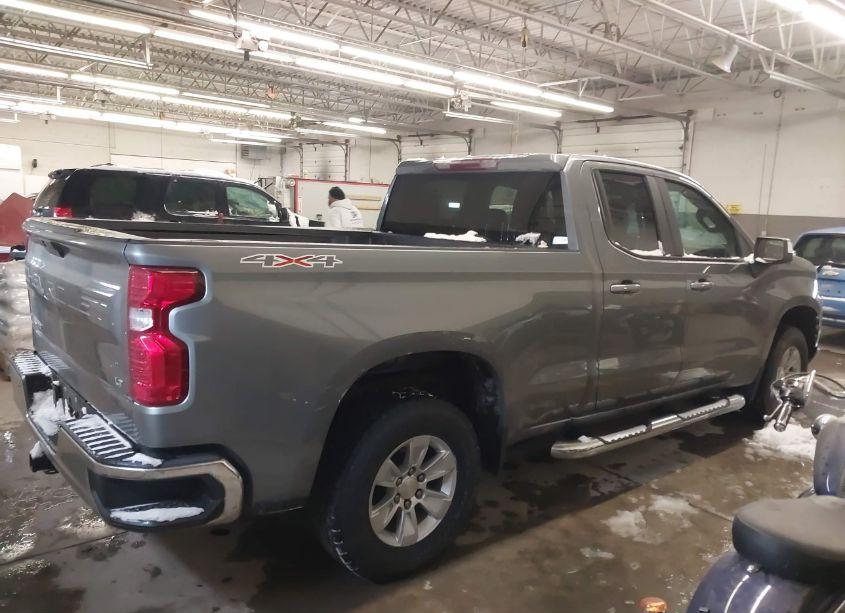 Photo 4 of 2019 Chevrolet Silverado 1500 LT (VIN 1GCRYDED7KZ271316)