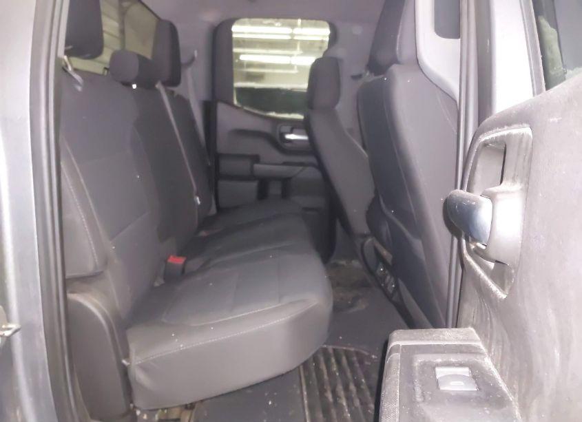 Photo 8 of 2019 Chevrolet Silverado 1500 LT (VIN 1GCRYDED7KZ271316)