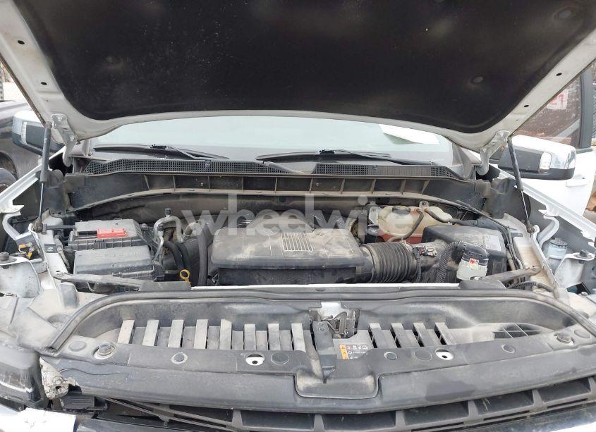 Photo 10 of 2019 Chevrolet Silverado 1500 LT (VIN 1GCRYDED7KZ349058)