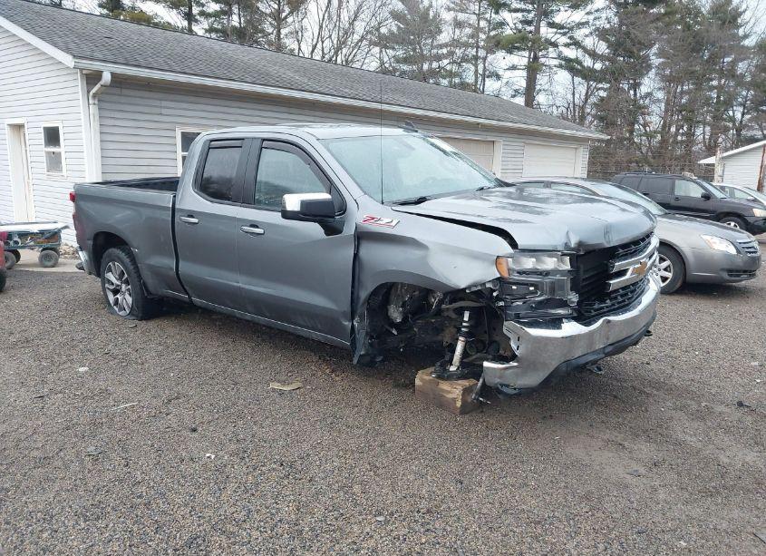2020 Chevrolet Silverado 1500 4WD STANDARD BED LT (VIN 1GCRYDED7LZ332942) main photo