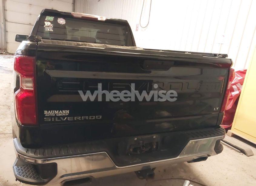 Photo 16 of 2019 Chevrolet Silverado 1500 LT (VIN 1GCRYDED8KZ223842)