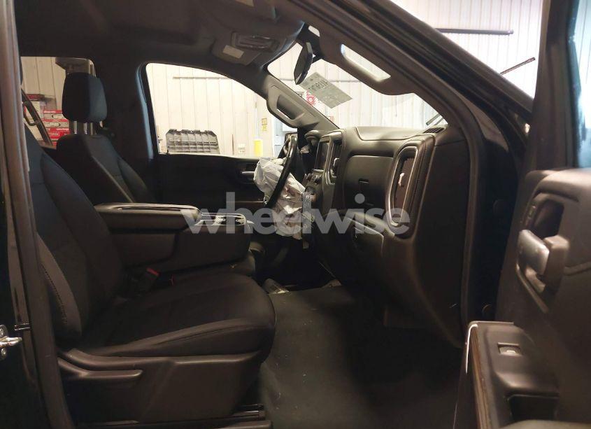 Photo 5 of 2019 Chevrolet Silverado 1500 LT (VIN 1GCRYDED8KZ223842)