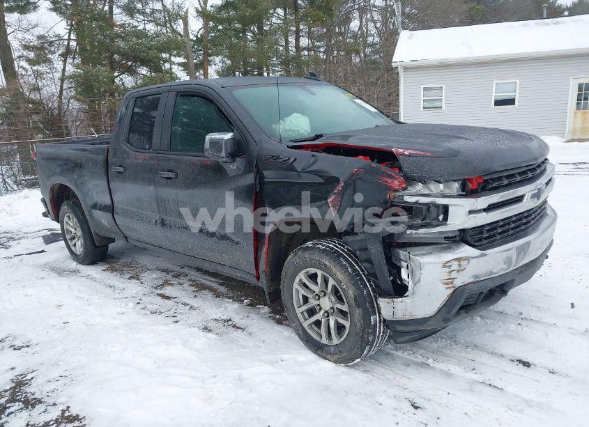 2020 Chevrolet Silverado 1500 4WD DOUBLE CAB STANDARD BED LT (VIN 1GCRYDED8LZ305863) main photo
