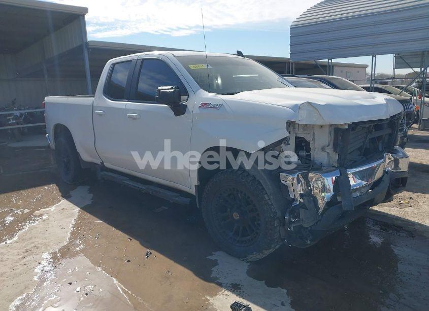 2019 Chevrolet Silverado 1500 LT (VIN 1GCRYDED9KZ239788) main photo