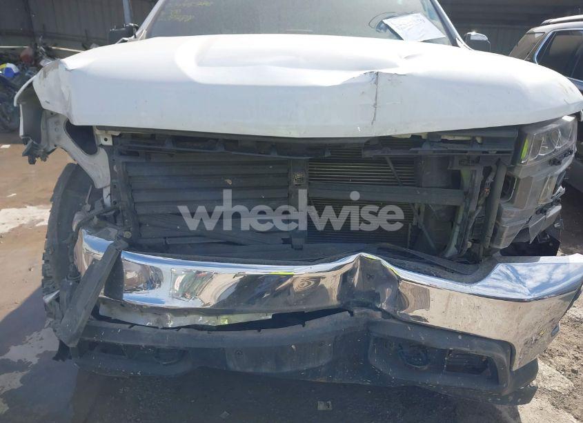 Photo 6 of 2019 Chevrolet Silverado 1500 LT (VIN 1GCRYDED9KZ239788)