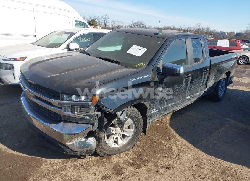Photo 2 of 2020 Chevrolet Silverado 1500 4WD DOUBLE CAB STANDARD BED LT (VIN 1GCRYDED9LZ351041)