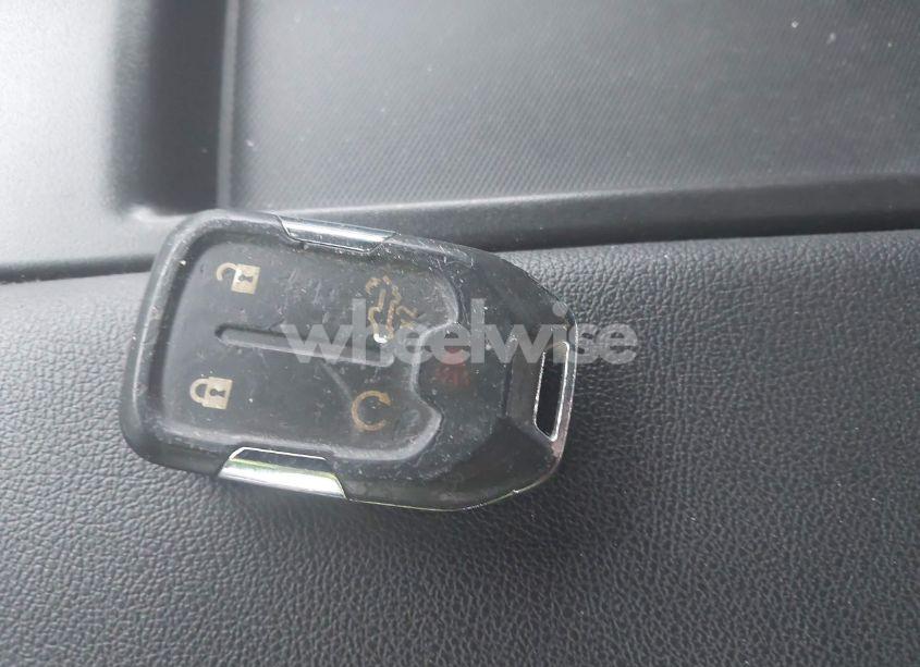 Photo 11 of 2021 Chevrolet Silverado 1500 4WD STANDARD BED LT (VIN 1GCRYDED9MZ112798)