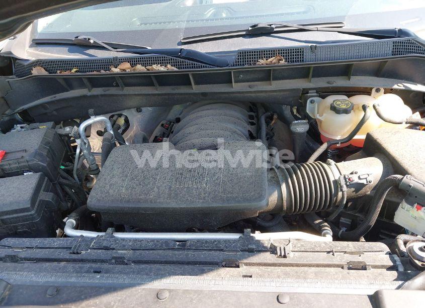 Photo 10 of 2019 Chevrolet Silverado 1500 LT (VIN 1GCRYDEDXKZ220943)