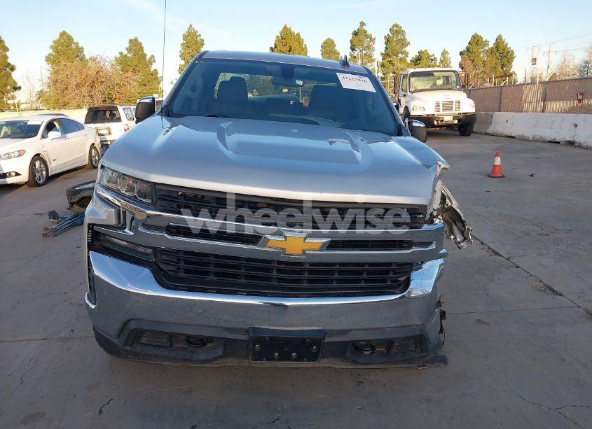 Photo 13 of 2019 Chevrolet Silverado 1500 LT (VIN 1GCRYDEDXKZ272945)