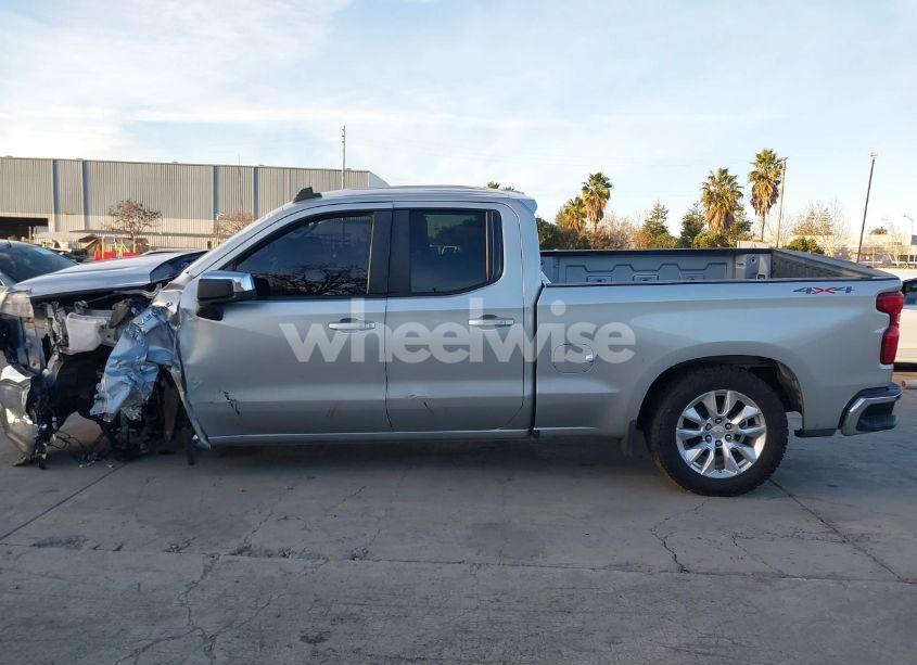 Photo 15 of 2019 Chevrolet Silverado 1500 LT (VIN 1GCRYDEDXKZ272945)