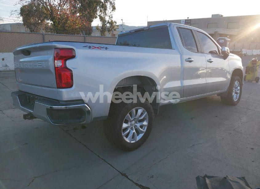 Photo 4 of 2019 Chevrolet Silverado 1500 LT (VIN 1GCRYDEDXKZ272945)