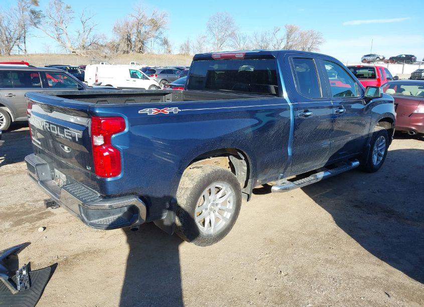 Photo 4 of 2019 Chevrolet Silverado 1500 LT (VIN 1GCRYDEDXKZ314336)