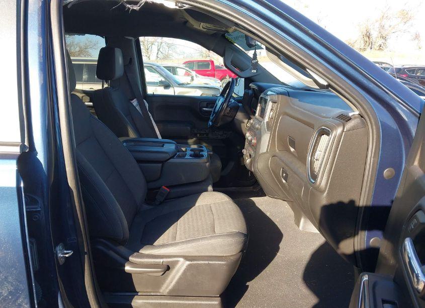 Photo 5 of 2019 Chevrolet Silverado 1500 LT (VIN 1GCRYDEDXKZ314336)