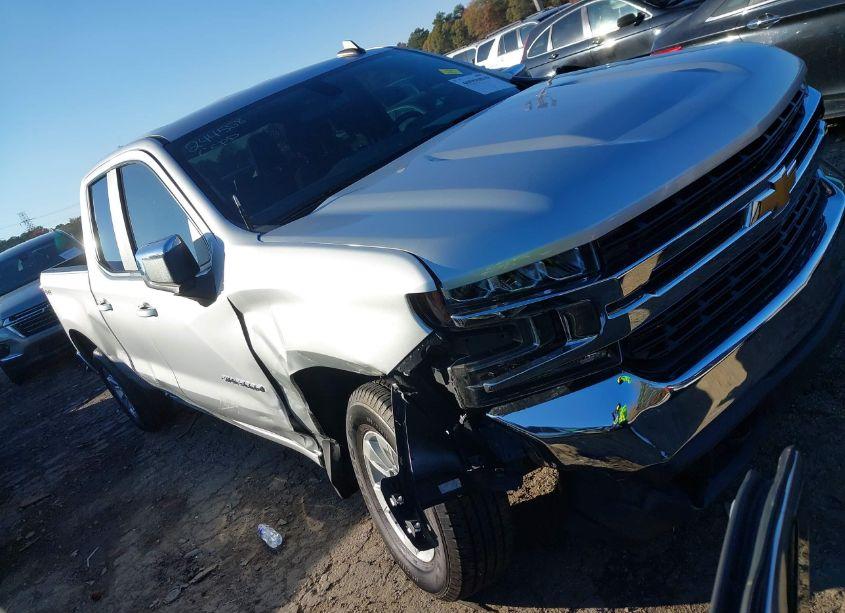 2020 Chevrolet Silverado 1500 4WD STANDARD BED LT (VIN 1GCRYDEDXLZ142441) main photo