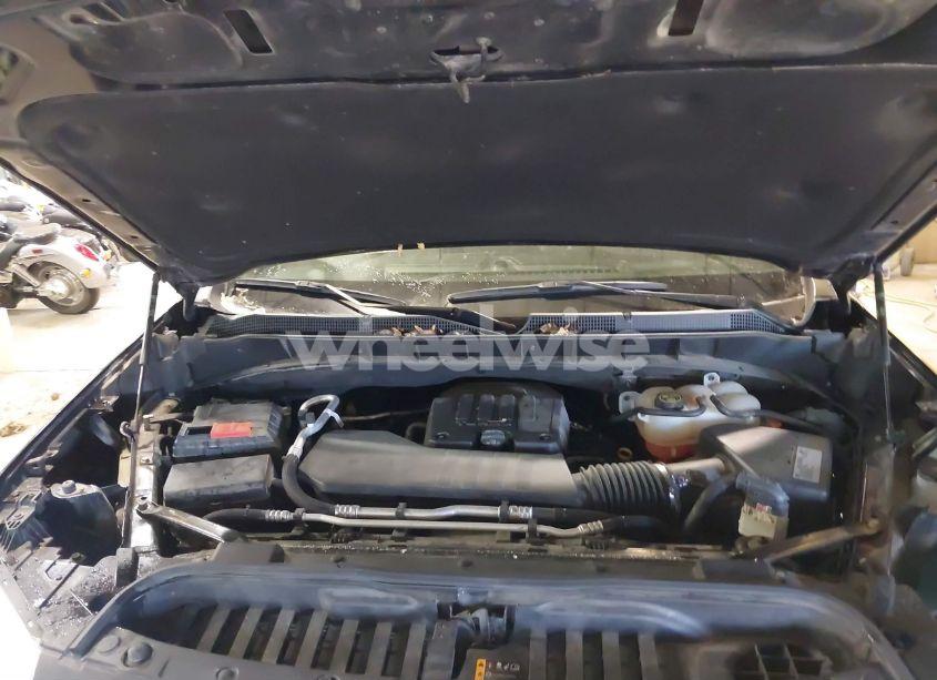 Photo 10 of 2019 Chevrolet Silverado 1500 LT (VIN 1GCRYDEK3KZ341120)