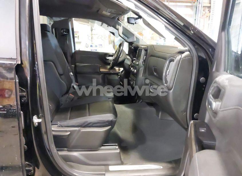 Photo 5 of 2019 Chevrolet Silverado 1500 LT (VIN 1GCRYDEK3KZ341120)