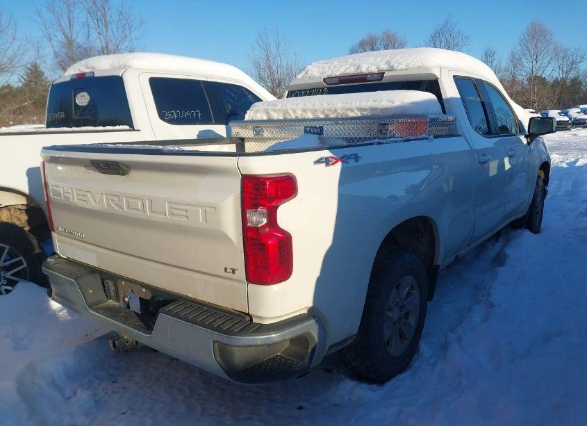 Photo 4 of 2021 Chevrolet Silverado 1500 4WD STANDARD BED LT (VIN 1GCRYDEK7MZ130859)