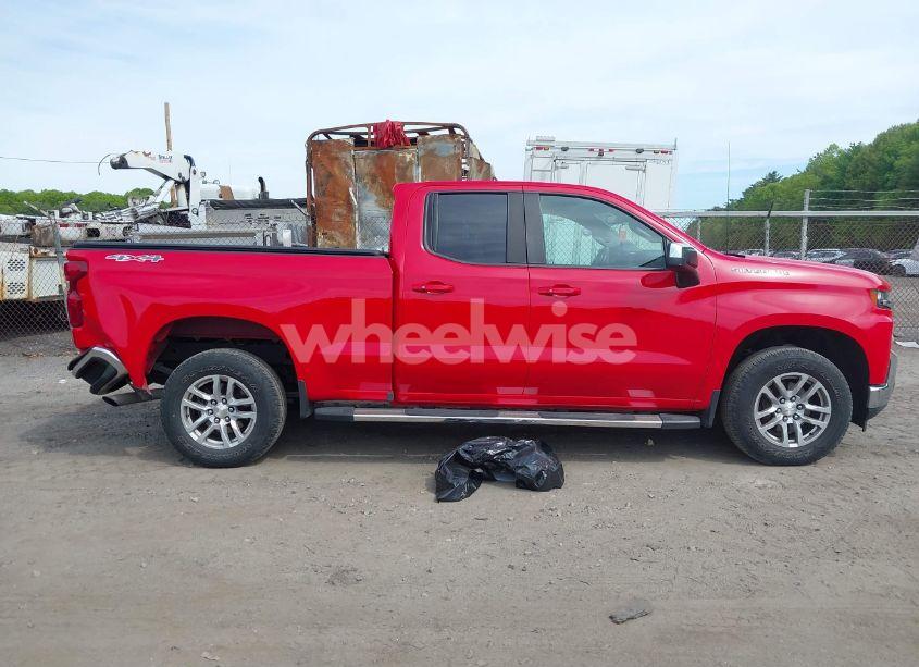 Photo 13 of 2019 Chevrolet Silverado 1500 LT (VIN 1GCRYDEK8KZ285305)