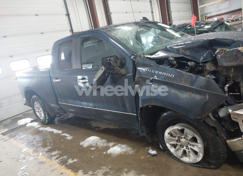 Photo 13 of 2021 Chevrolet Silverado 1500 4WD DOUBLE CAB STANDARD BED LT (VIN 1GCRYDEK9MZ165953)