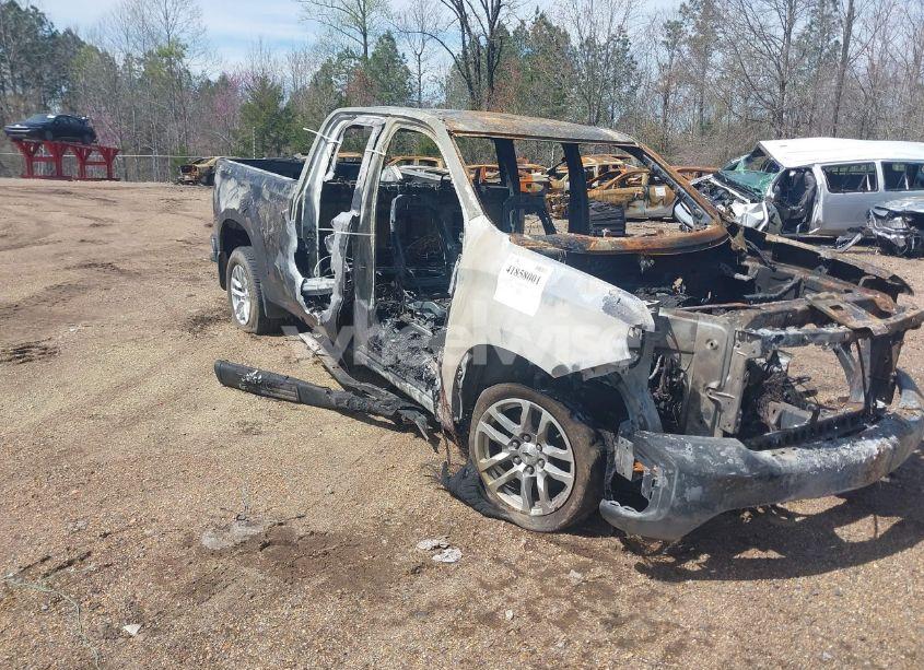 2019 Chevrolet Silverado 1500 RST (VIN 1GCRYEED3KZ212902) main photo