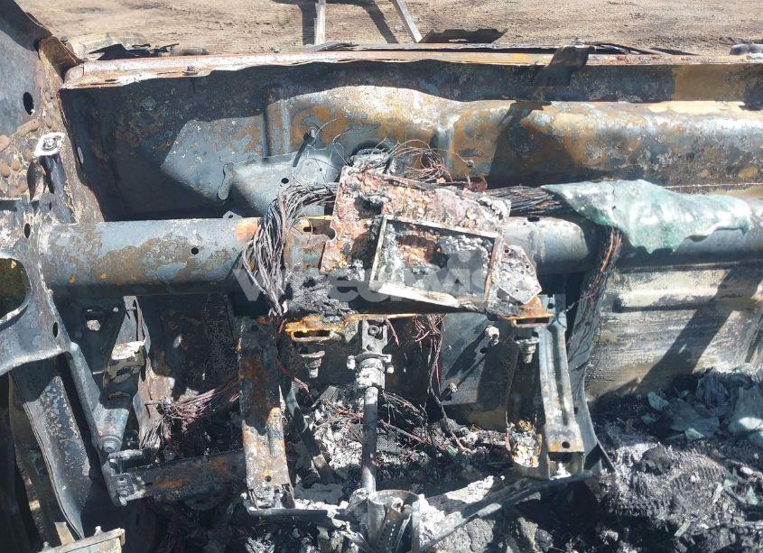 Photo 7 of 2019 Chevrolet Silverado 1500 RST (VIN 1GCRYEED3KZ212902)