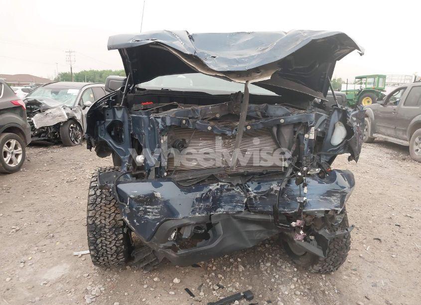 Photo 12 of 2019 Chevrolet Silverado 1500 RST (VIN 1GCRYEED4KZ366647)