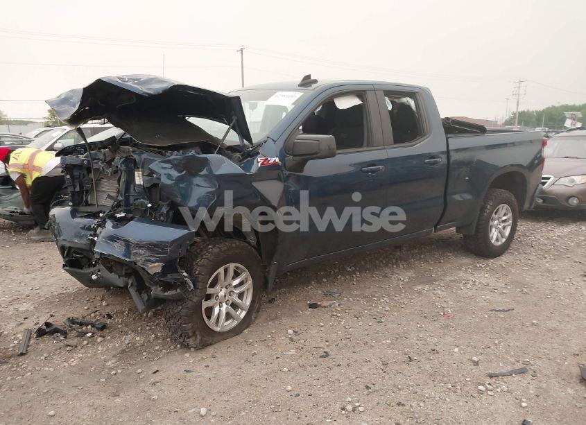 Photo 2 of 2019 Chevrolet Silverado 1500 RST (VIN 1GCRYEED4KZ366647)