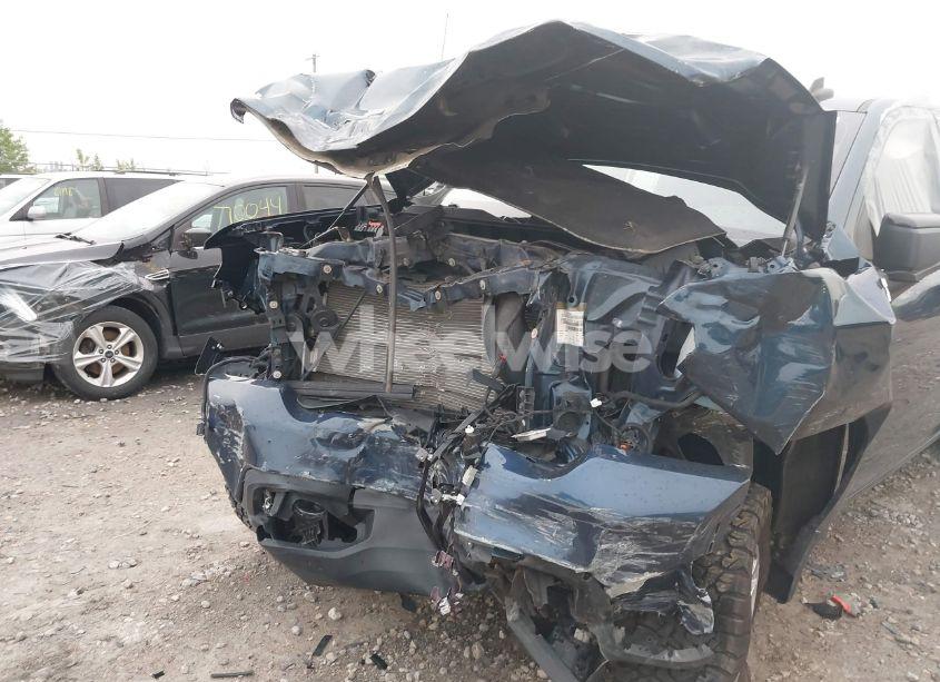 Photo 6 of 2019 Chevrolet Silverado 1500 RST (VIN 1GCRYEED4KZ366647)