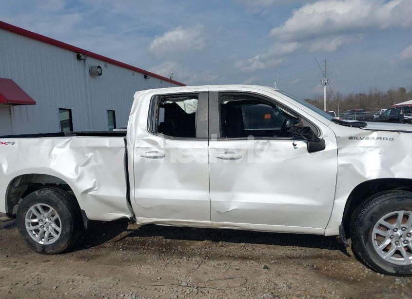 Photo 13 of 2019 Chevrolet Silverado 1500 RST (VIN 1GCRYEED7KZ219870)