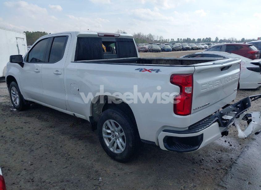 Photo 3 of 2019 Chevrolet Silverado 1500 RST (VIN 1GCRYEED7KZ219870)