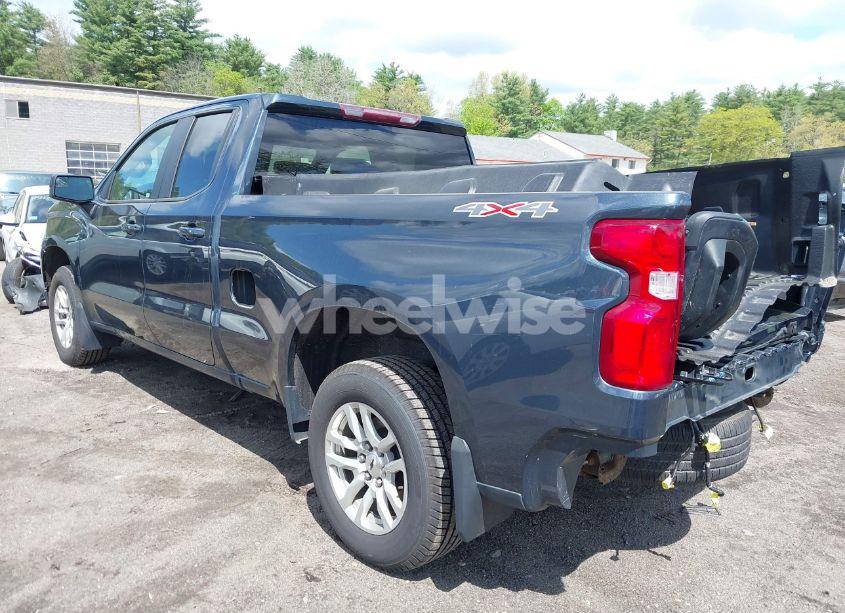 Photo 3 of 2019 Chevrolet Silverado 1500 RST (VIN 1GCRYEED8KZ248956)