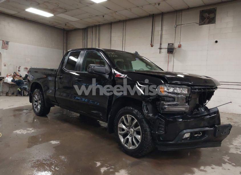 2019 Chevrolet Silverado 1500 RST (VIN 1GCRYEED8KZ349964) main photo