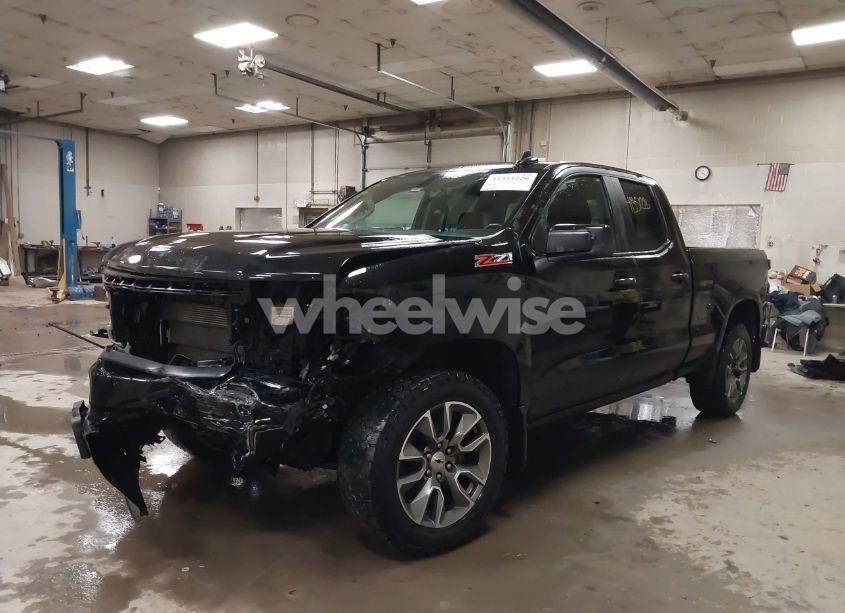 Photo 2 of 2019 Chevrolet Silverado 1500 RST (VIN 1GCRYEED8KZ349964)