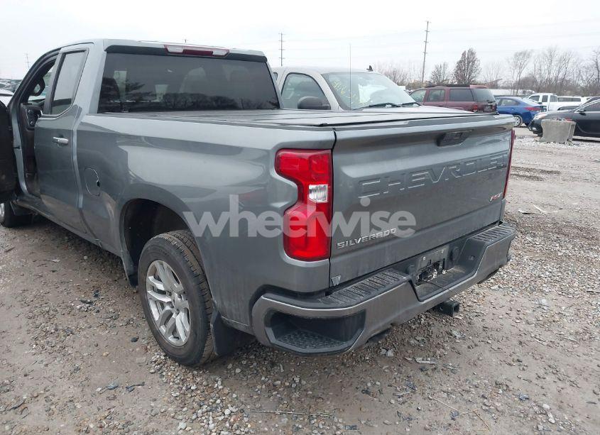 Photo 3 of 2019 Chevrolet Silverado 1500 RST (VIN 1GCRYEEDXKZ251390)