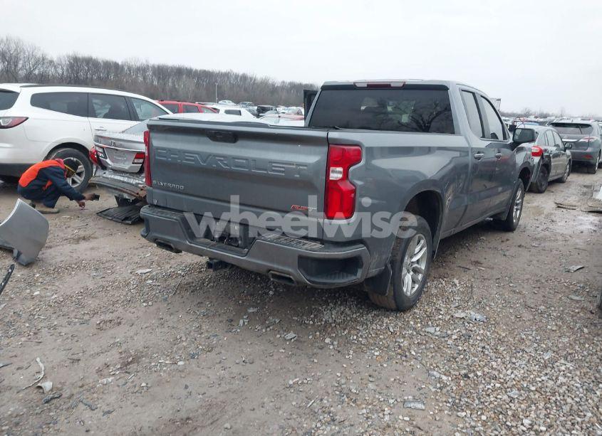 Photo 4 of 2019 Chevrolet Silverado 1500 RST (VIN 1GCRYEEDXKZ251390)
