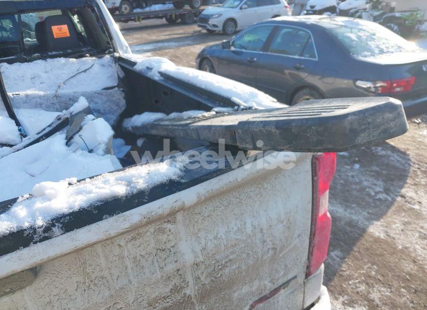 Photo 12 of 2019 Chevrolet Silverado 1500 RST (VIN 1GCRYEEDXKZ273955)