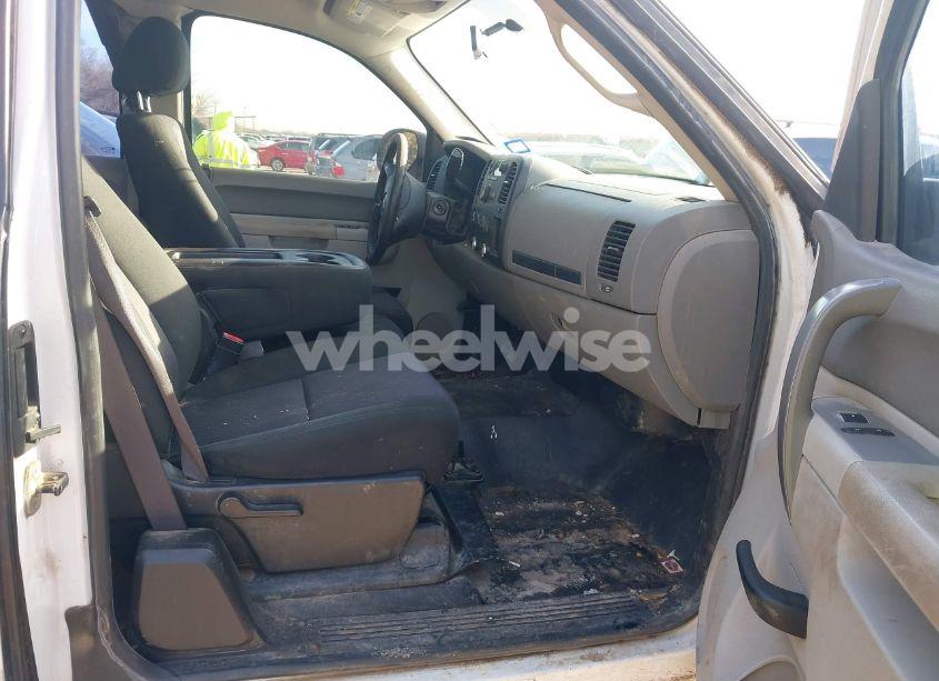 Photo 5 of 2010 Chevrolet Silverado 1500 WORK TRUCK (VIN 1GCSCPEX1AZ237933)